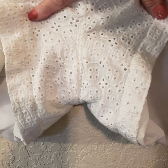 Cynthia Rowley Womens White Eyelet Ruffled Shorts Size 10 - Picture 10 of 10